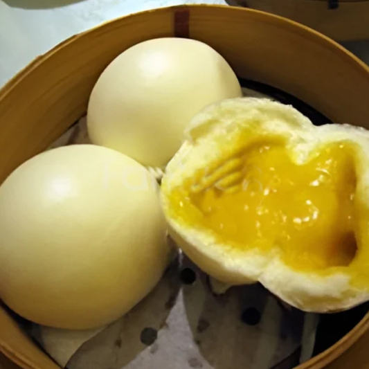 47. Steamed Custard Paste Bun / 黃金流沙包