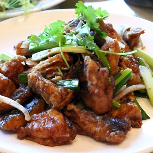 A11. Stir-Fried Halibut with Ginger & Onion / 薑蔥頭抽哈利拔