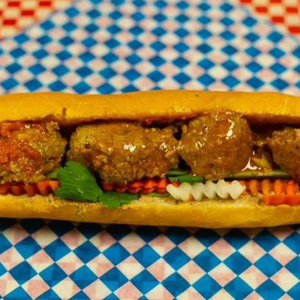 S06. B&aacute;nh M&igrave; X&iacute;u Mại