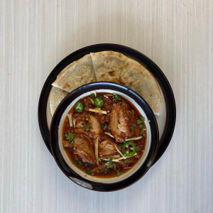 Chicken Karahi with Naan Bread