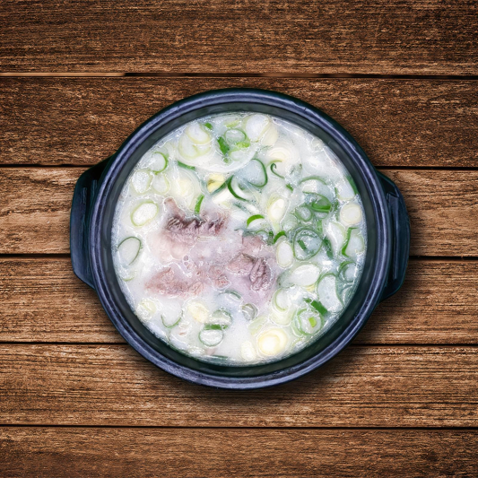 Ox-Bone Broth with Brisket and Glass Noodles 설렁탕
