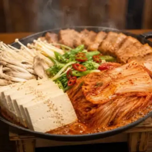 Omori Aged Kimchi & Pork Stew 오모리 통묵은지 김치찜
