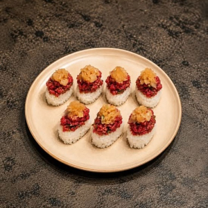 Sour Aged Kimchi & Beef Tartare Sushi 새콤 묵은지 육회 초밥