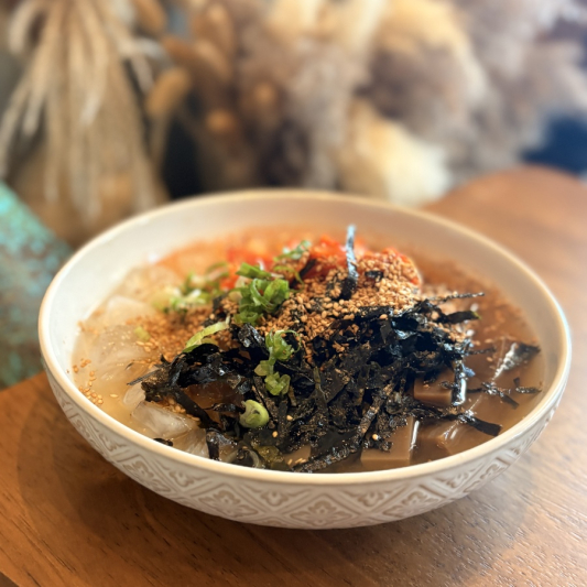 Homemade Acorn Jelly Soup with Rice 외할머니 수제 도토리 묵밥