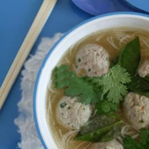 P45. Phở T&aacute;i Vi&ecirc;n