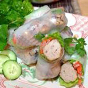 A7. Grilled Pork Meatball Fresh Rolls (2 pcs) / Nem Nướng Cuốn (2 pcs)
