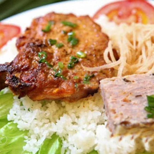 C20. Cơm D&agrave;c Biệt Hải Dảng - Sườn B&igrave;, Chả Tỏm