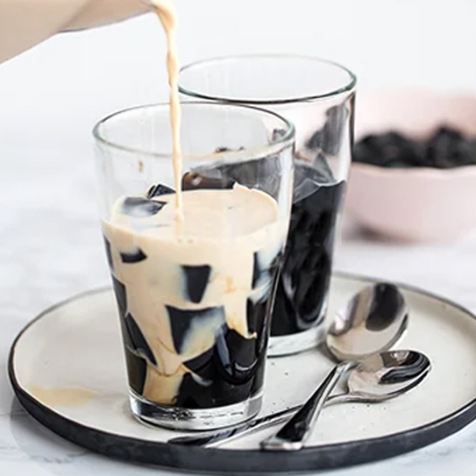 D82. Grass Jelly with Sweet Coconut Cream / Sướng X&aacute;o Nước Dừa