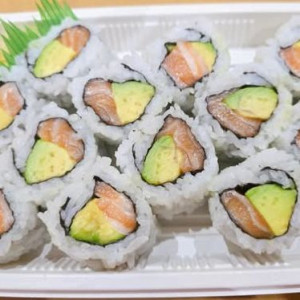 Salmon Avocado Roll