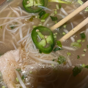 Phở G&agrave; Chicken