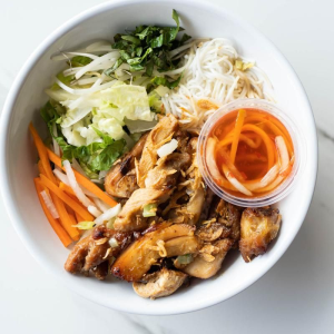 Chicken B&uacute;n Thịt Nướng