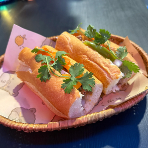 BM4. Banh Mi Sate Chicken