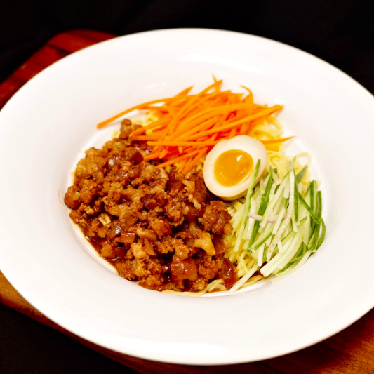6. Noodles Served with Pork & Fried Bean Paste / 炸酱面