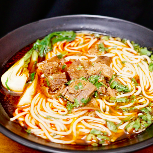 5. House Spicy Braised Beef Brisket with Rice Noodles / 香辣牛腩米粉