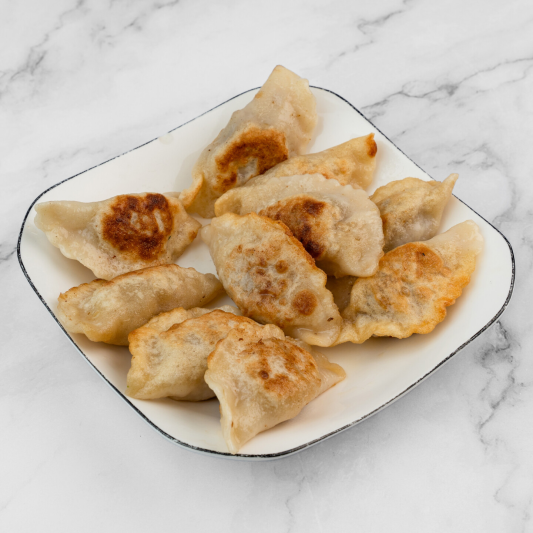 18. Dumplings (10 pcs) 手工锅贴 10个