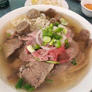 Phở Kim Ho&agrave;ng Đặc Biệt / 特别牛肉粉