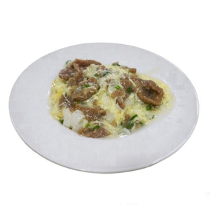 Beef & Egg with Flat Rice Noodles