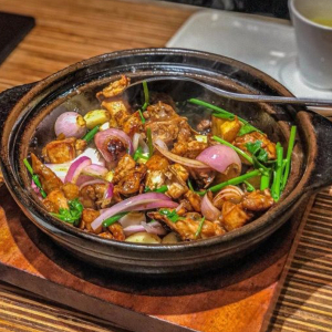 Sizzling Chicken with Chinese Sausage