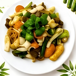 M6. Stir-Fried Beef Ramen 