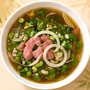 P5. Steak Noodle Soup / Phở T&aacute;i Hoặc T&aacute;i Ch&iacute;n