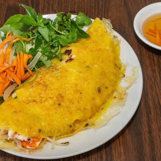 A5. Vietnamese Crispy Crepe / B&aacute;nh X&egrave;o