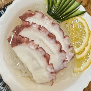 Salad & Sunomono