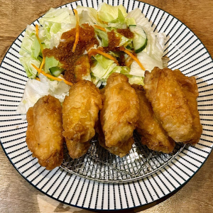 Deep-Fried Chicken Wings