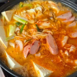 Korean Army Stew / 부대찌개