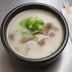Salgogi Sullungtang / 살코기 설렁탕