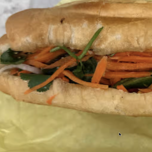 H14. BBQ Pork Sandwich - B&aacute;nh M&igrave; Thịt Heo