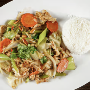 5R. Kung Pao Chicken - Com Ga Xao Kieu Kung Pao