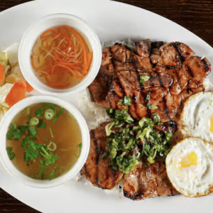 Beef/Chicken or Pork Rice Dishes - Cơm đia B&ograve;-Ga hay Heo