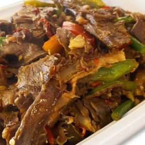 Stir-Fried Assorted Braised Meats 卤味合炒 