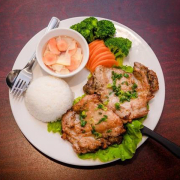 Lemongrass Chicken with Rice | Cơm G&agrave; Sả