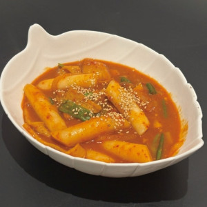 13. Tteokbokki  떡볶이
