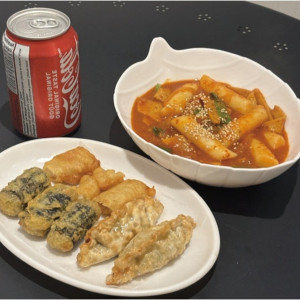 14. Tteokbokki Combo 떡볶이 콤보