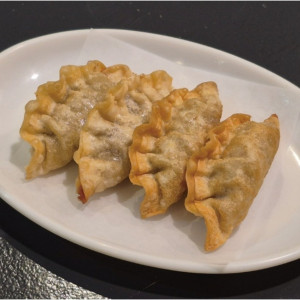 5. Pork Mandu (4 pcs) 돼지고기 만두