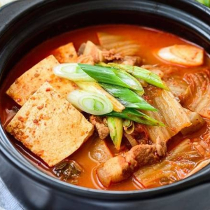 Kimchi Jjigae (Rice Included)