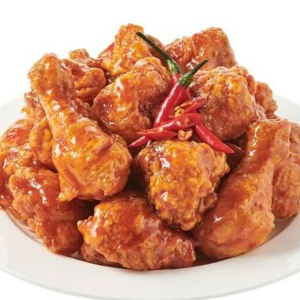 Spicy Pelicana Signature Chicken 매운 양념 치킨