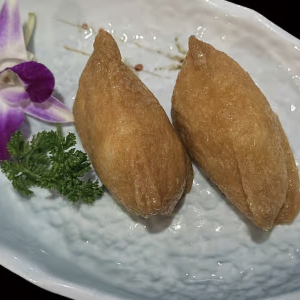 Fried Bean Curd Sushi (2 pcs)