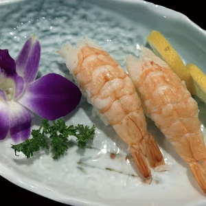 Shrimp Sushi (2 pcs)