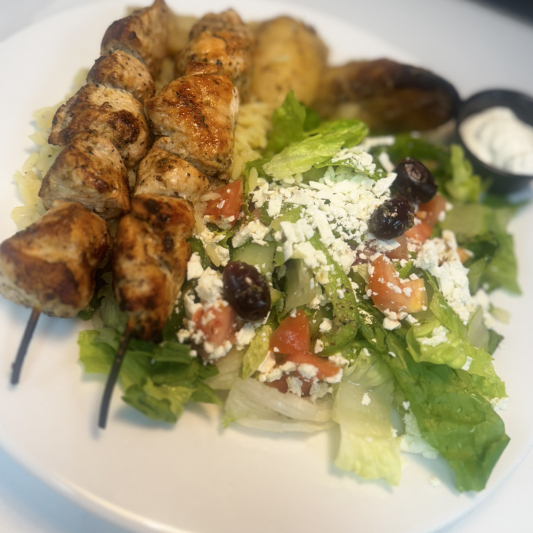 Chicken Souvlaki Piato