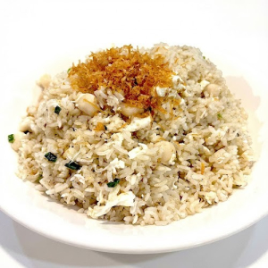 120. Scallops & Egg White Fried Rice 蛋白瑤柱炒飯
