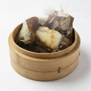 11. Lotus Leaf Sticky Rice 珍珠雞