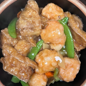 Shrimp Balls & Tofu Hot Pot 蝦丸豆腐煲