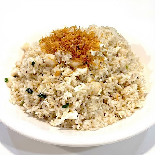 120. Scallops & Egg White Fried Rice 蛋白瑤柱炒飯