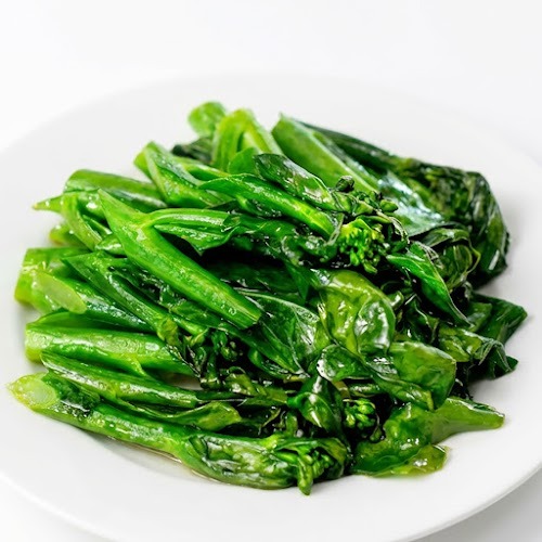 101. Stir-Fried Garlic Gai Lan 蒜蓉炒芥蘭