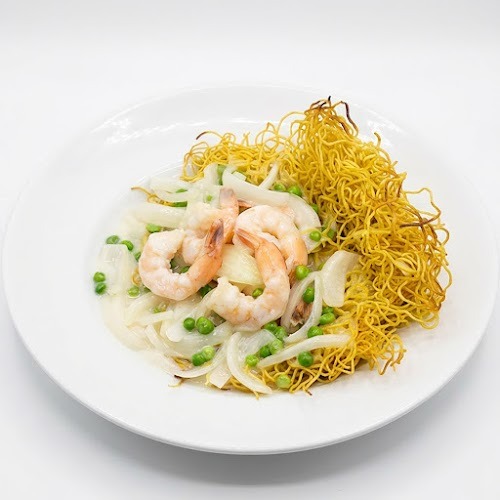 135. Shrimp in Creamy Butter Sauce Chow Mein 奶油大蝦炒麵