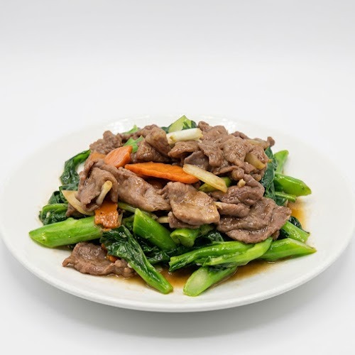 50. Beef with Gai Lan 芥蘭炒牛肉