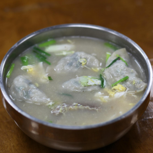 Mandu Gook / 만둣국